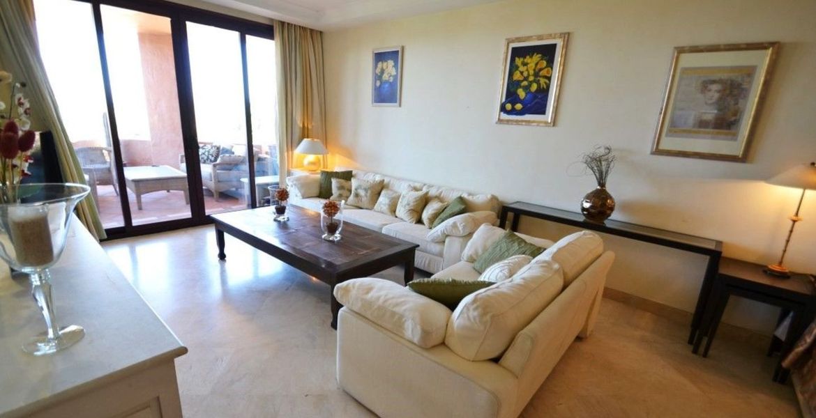 Apartamento en Alquiler en Estepona