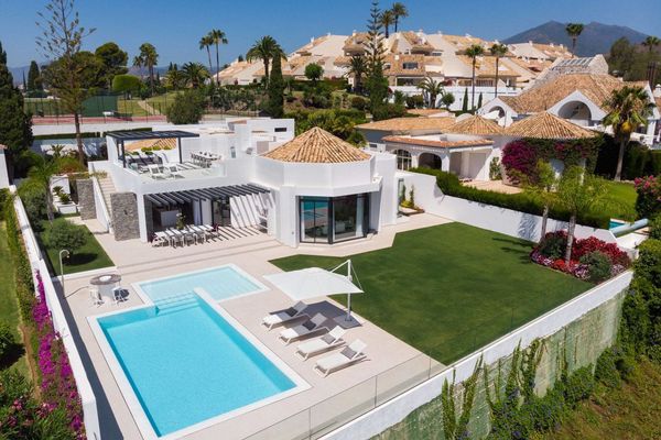 Luxury Villa with Golf and Sea views