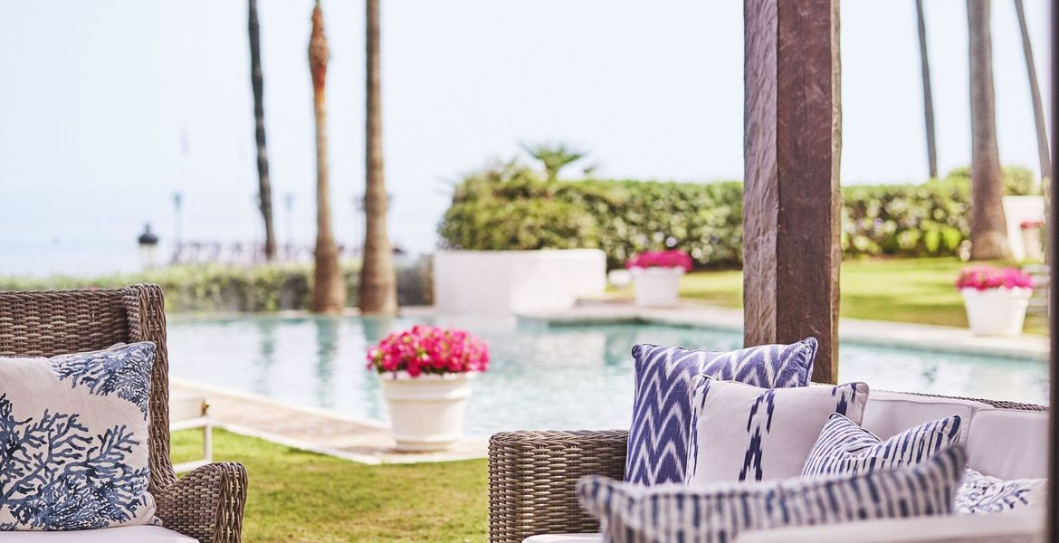 Exclusive Villa Front Beach Marbella