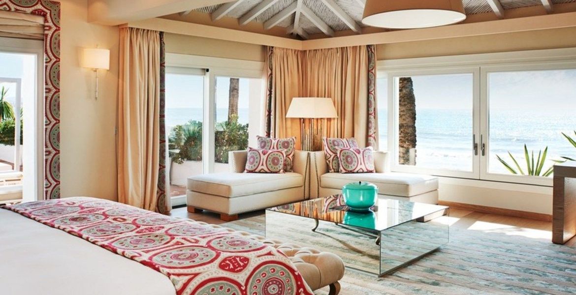 Exclusive Villa Front Beach Marbella