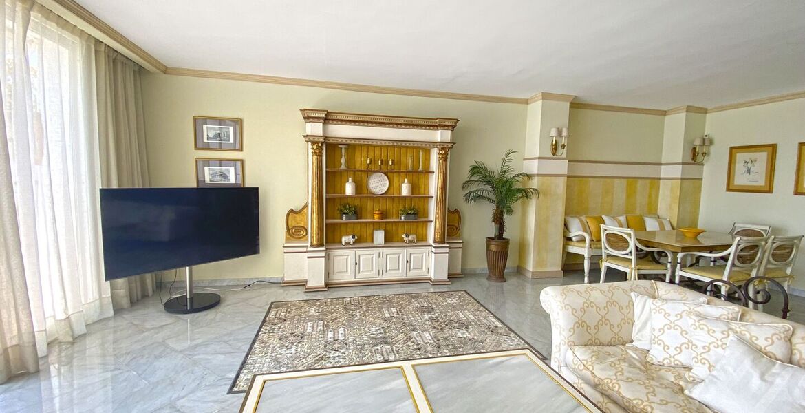 Penthouse for rental in Marina Puente Romano