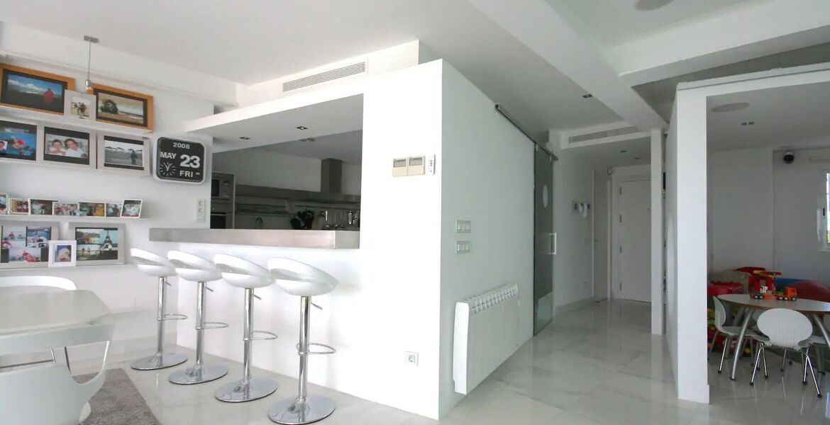 Luxury 4 bedroom apartment in Nueva Andalucia