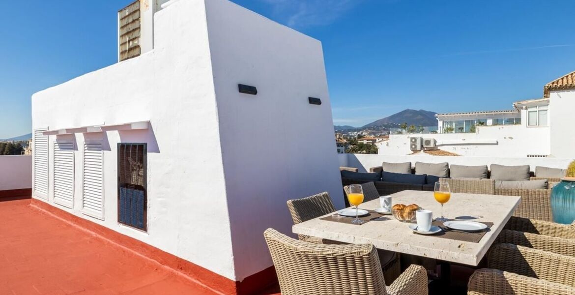 Penthouse à louer à Puerto Banus