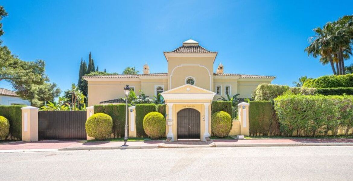 Villa en alquiler en Milla de Oro Marbella