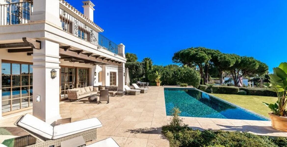 Villa en alquiler en Milla de Oro Marbella La Carolina