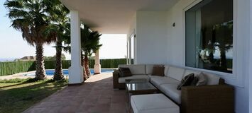 Villa for rent in Manilva