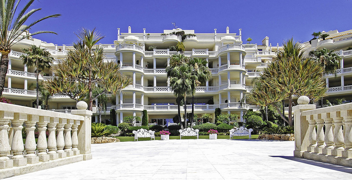 Apartamento en alquiler en Estepona Nueva Milla de Oro