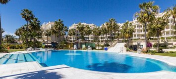 Apartamento en alquiler en Estepona Nueva Milla de Oro