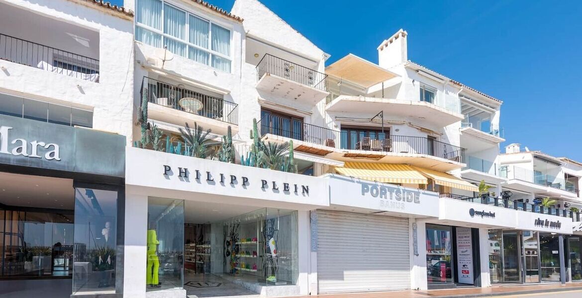 Penthouse for rent in Puerto Banus