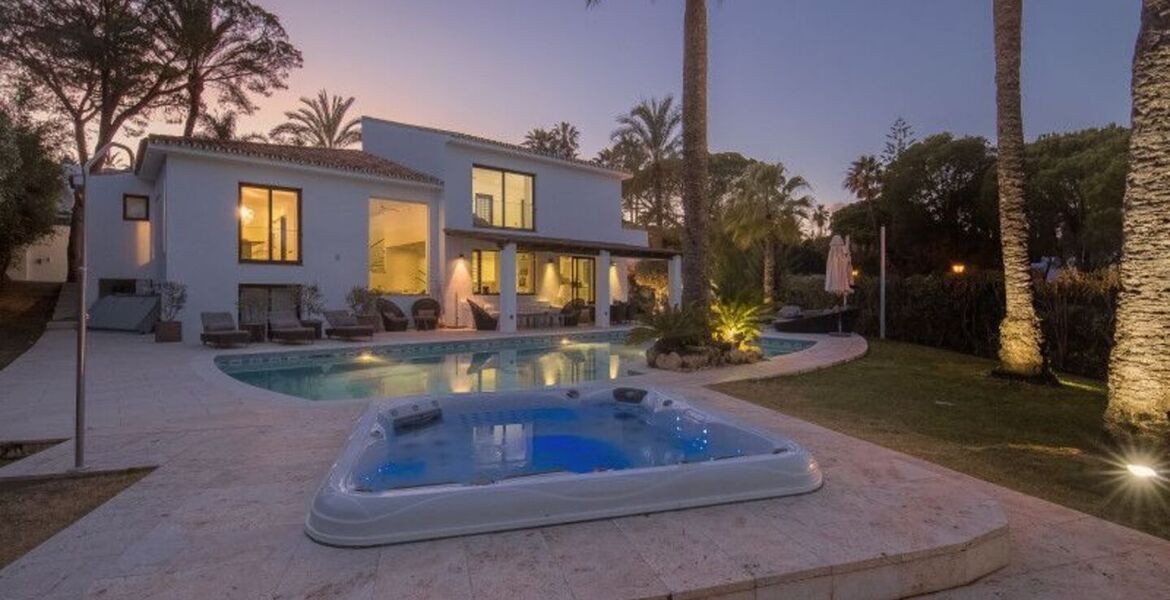 Luxury Villa in Nueva Andalucia with Heated Pool
