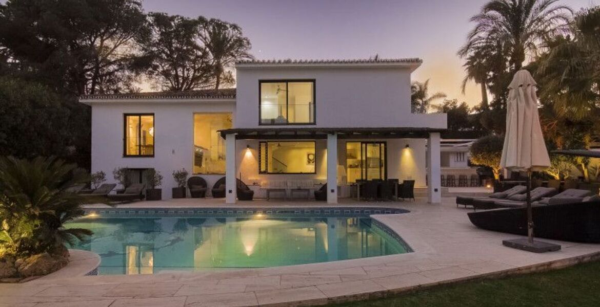 Luxury Villa in Nueva Andalucia with Heated Pool