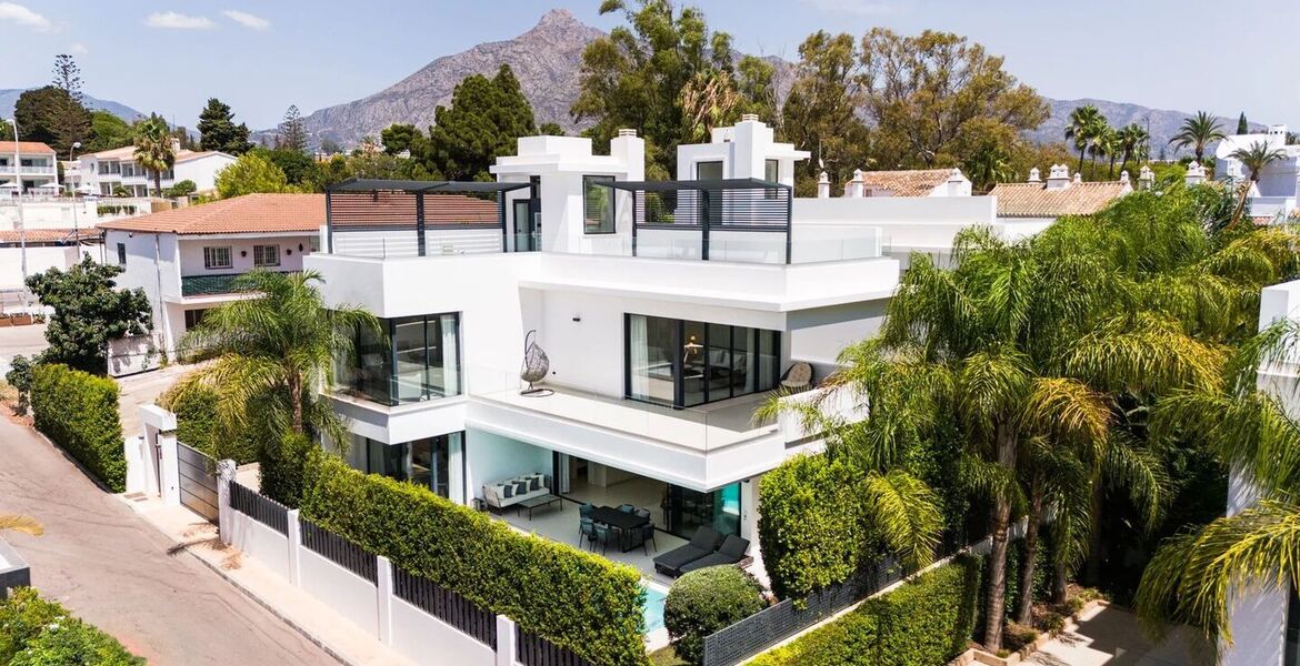 Villa moderne de 4 chambres à Río Verde avec piscine privée