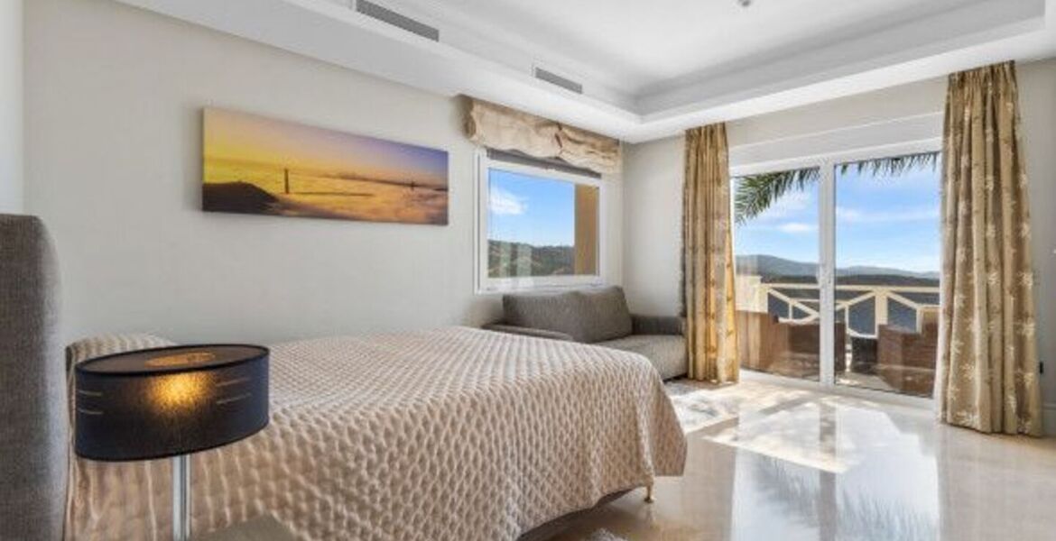 Villa in Marbella with Breathtaking Sea and Mountain Views