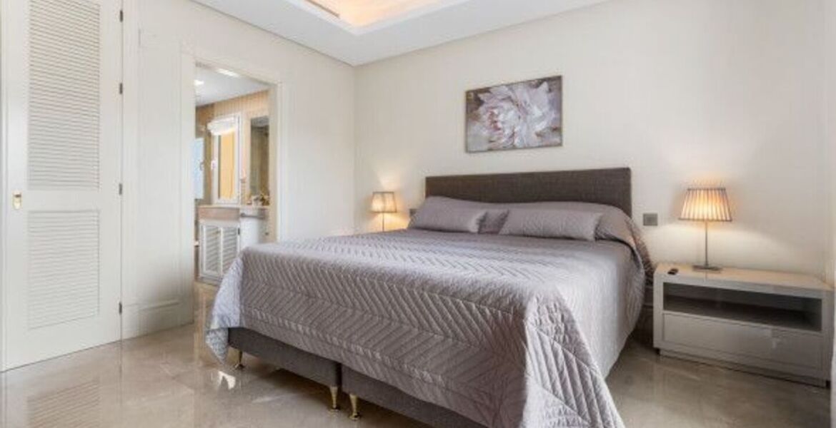 Villa in Marbella with Breathtaking Sea and Mountain Views