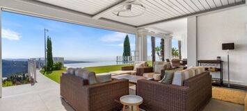 Villa in Marbella with Breathtaking Sea and Mountain Views