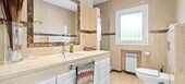 Роскошная вилла в Марбелье с бассейном и недалеко от пляжа