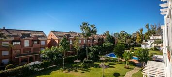 Moderno apartamento de 3 dormitorios en La Ola, Puerto Banús