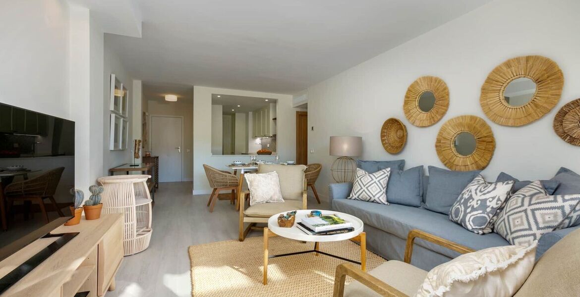 Moderno apartamento de 3 dormitorios en La Ola, Puerto Banús
