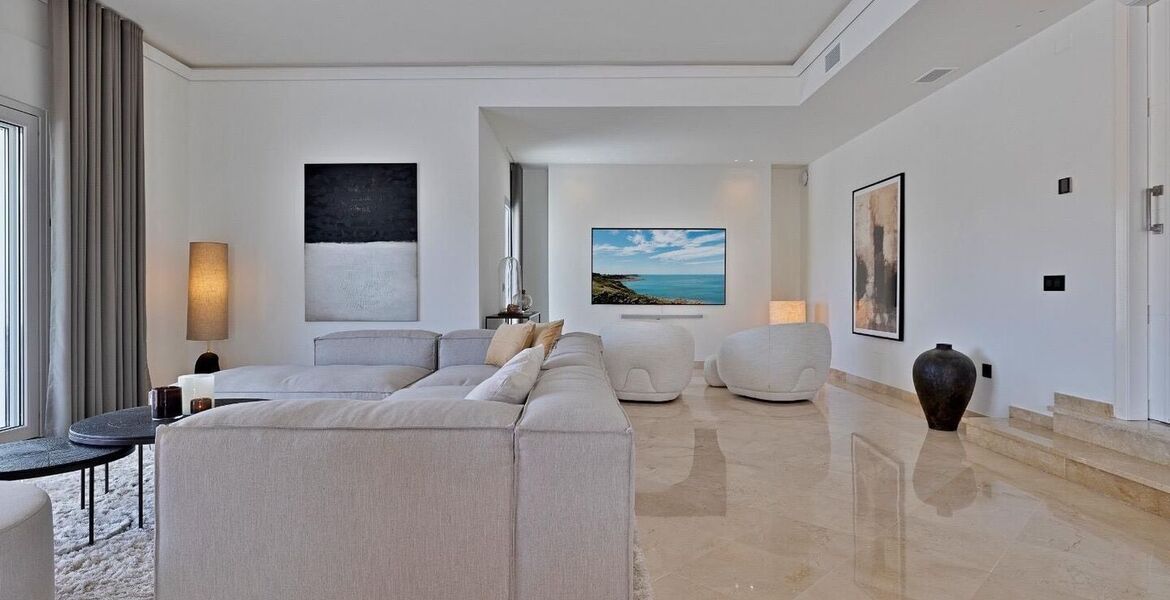 Luxury 5-Bedroom Villa in Marbella's Golf Valley