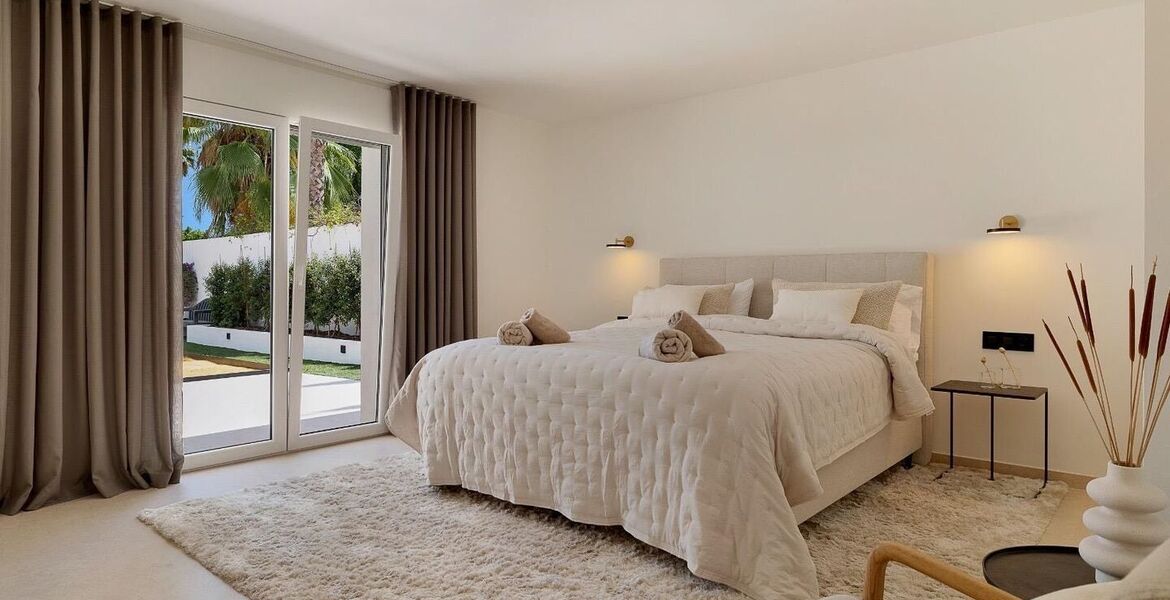Luxury 5-Bedroom Villa in Marbella's Golf Valley
