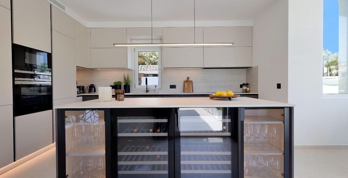 Luxury 5-Bedroom Villa in Marbella's Golf Valley