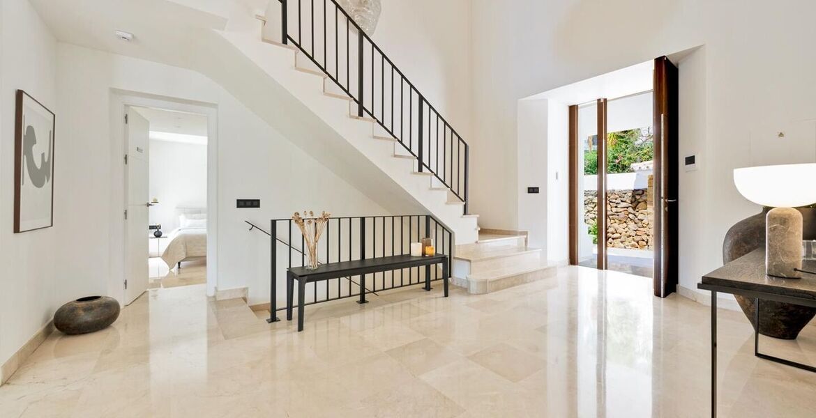 Luxury 5-Bedroom Villa in Marbella's Golf Valley
