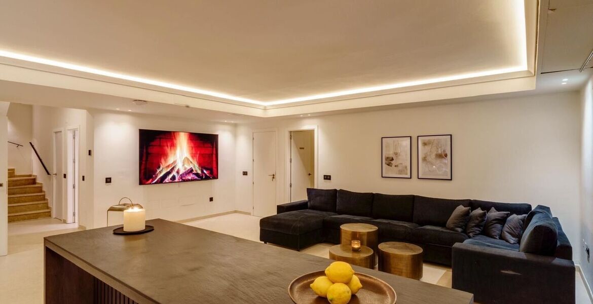 Luxury 5-Bedroom Villa in Marbella's Golf Valley
