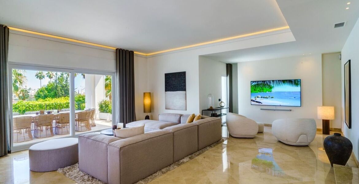 Luxury 5-Bedroom Villa in Marbella's Golf Valley