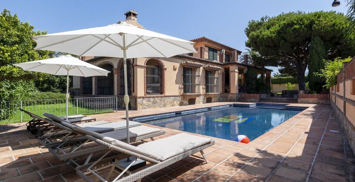 Villa tradicional andaluza cerca de las mejores playas