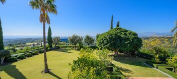 Rustic-Style Villa in Marbella Hill Club