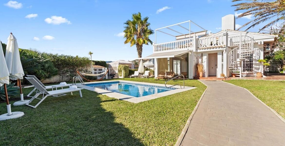 Moderna villa cerca de la playa de Calypso