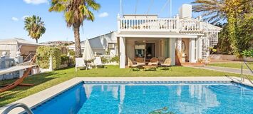 Moderna villa cerca de la playa de Calypso
