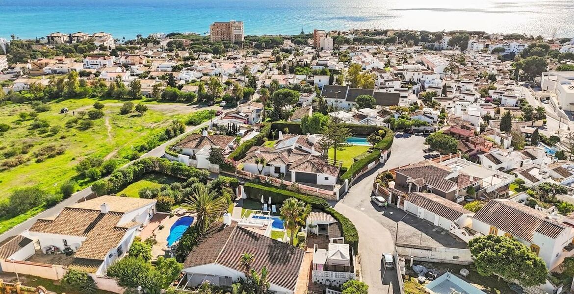 Moderna villa cerca de la playa de Calypso