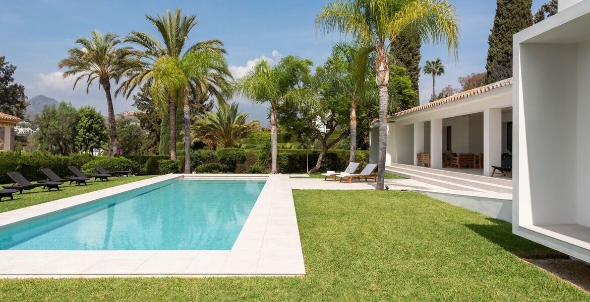 Villa à El Paraíso Estepona avec une vue imprenable