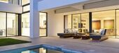 Elegante Villa Moderna en el Corazón de Elviria, Marbella