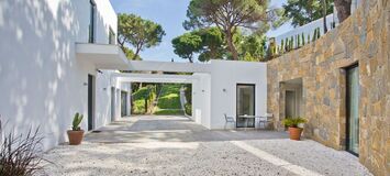 Elegante Villa Moderna en el Corazón de Elviria, Marbella