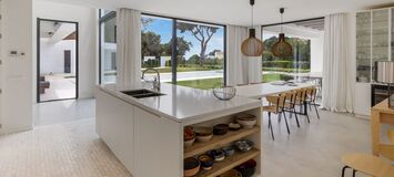 Elegante Villa Moderna en el Corazón de Elviria, Marbella
