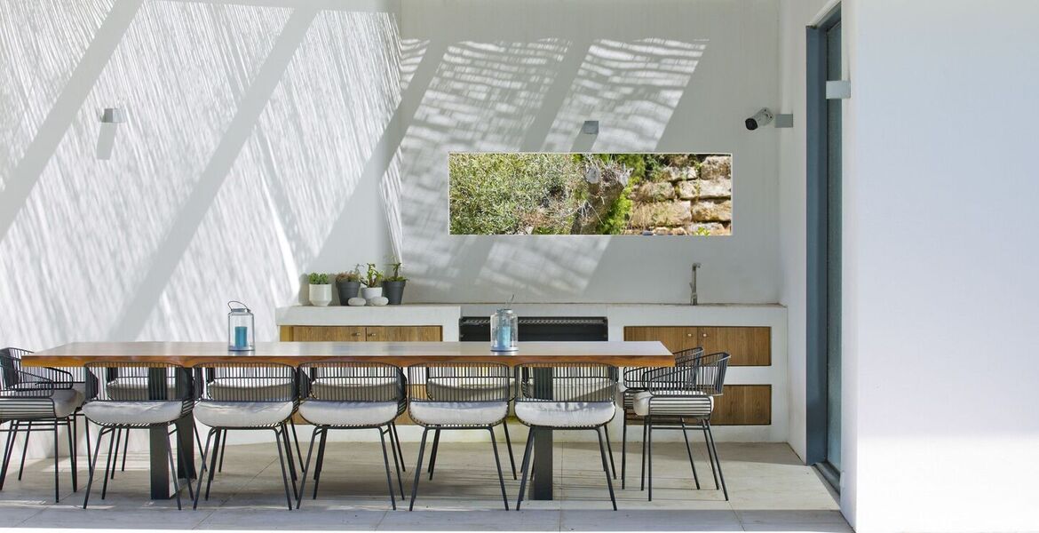 Elegante Villa Moderna en el Corazón de Elviria, Marbella