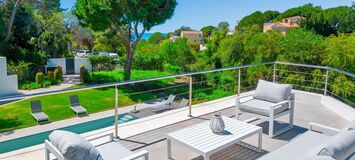 Elegante Villa Moderna en el Corazón de Elviria, Marbella