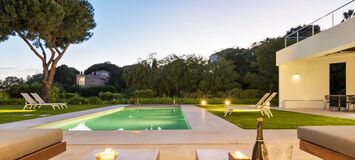 Elegante Villa Moderna en el Corazón de Elviria, Marbella