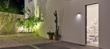 Elegante Villa Moderna en el Corazón de Elviria, Marbella