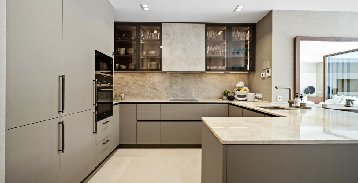 Luxury 4-Bedroom Townhouse in Marbella