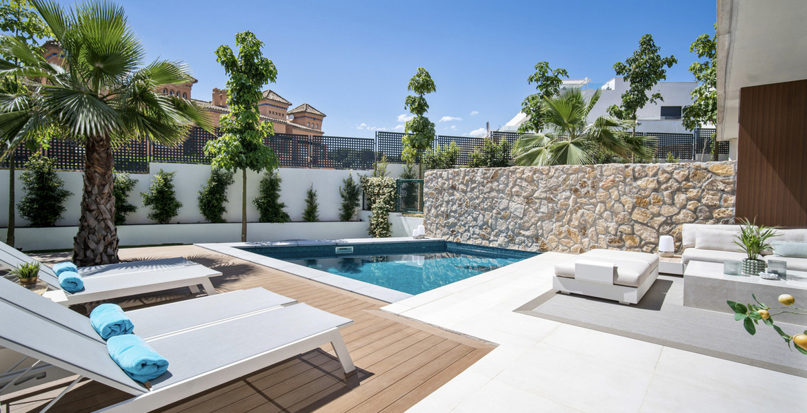 Luxury 4-Bedroom Townhouse in Marbella