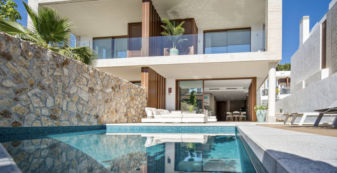 Luxury 4-Bedroom Townhouse in Marbella