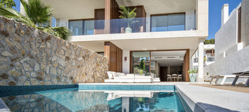 Luxury 4-Bedroom Townhouse in Marbella