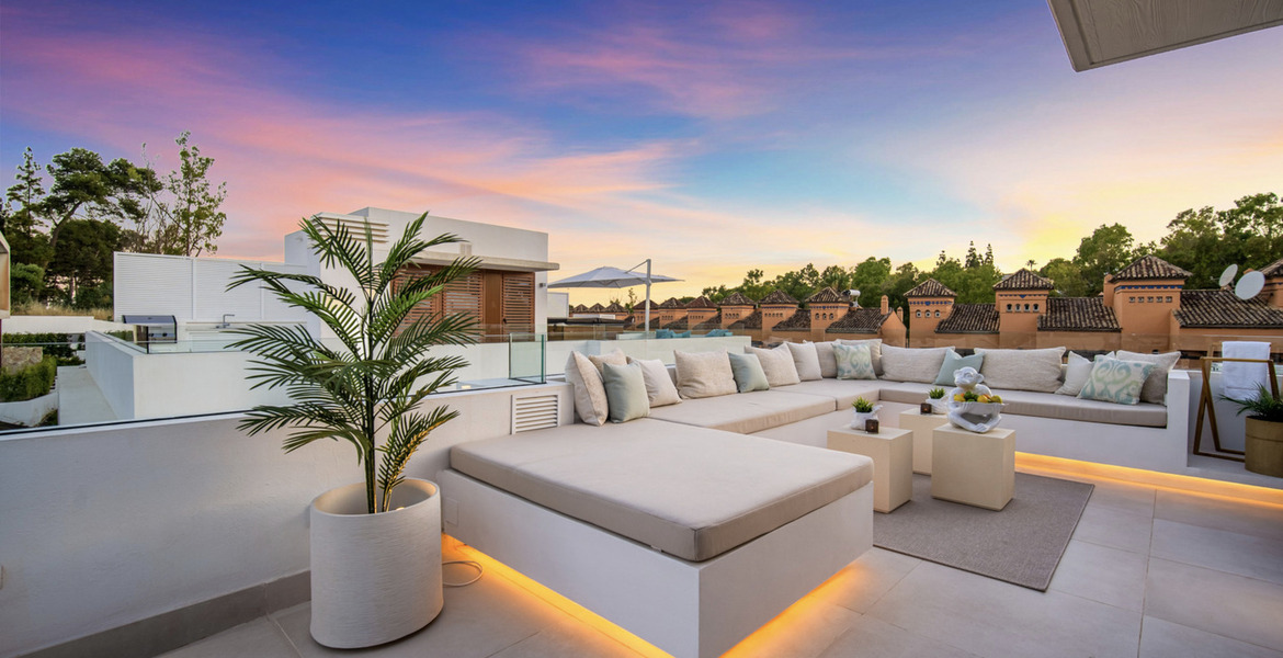 Luxury 4-Bedroom Townhouse in Marbella