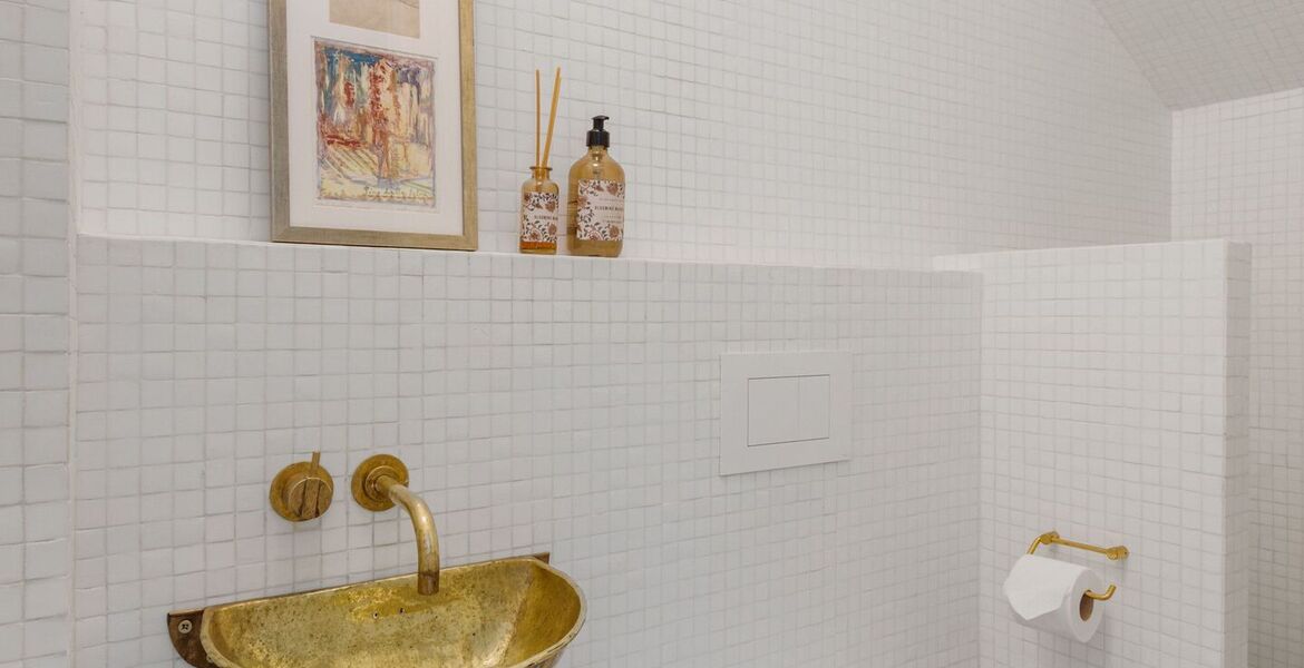 Encantadora Casa Adosada con Piscina Privada en Guadalmina