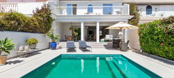 Encantadora Casa Adosada con Piscina Privada en Guadalmina