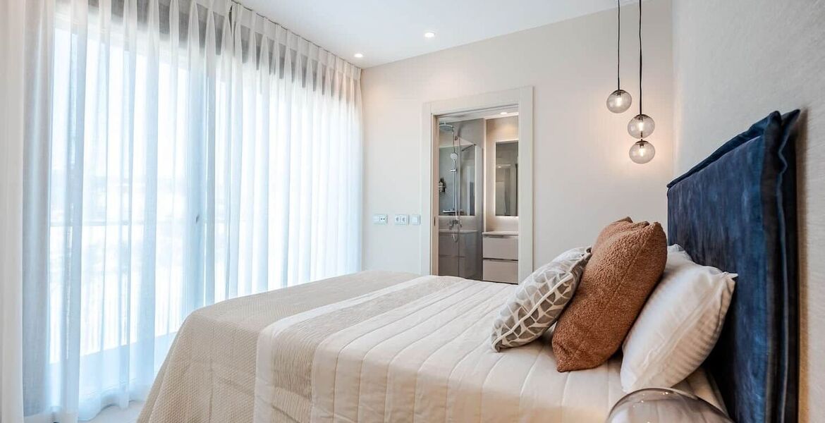 Apartamento de lujo en alquiler en primera línea de playa Es