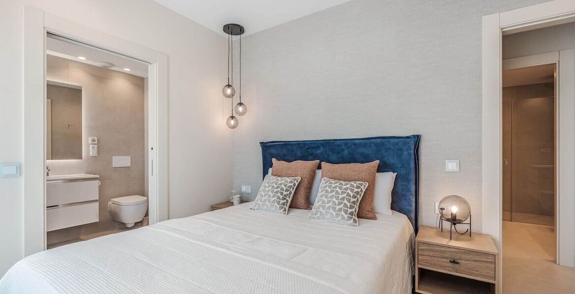 Apartamento de lujo en alquiler en primera línea de playa Es